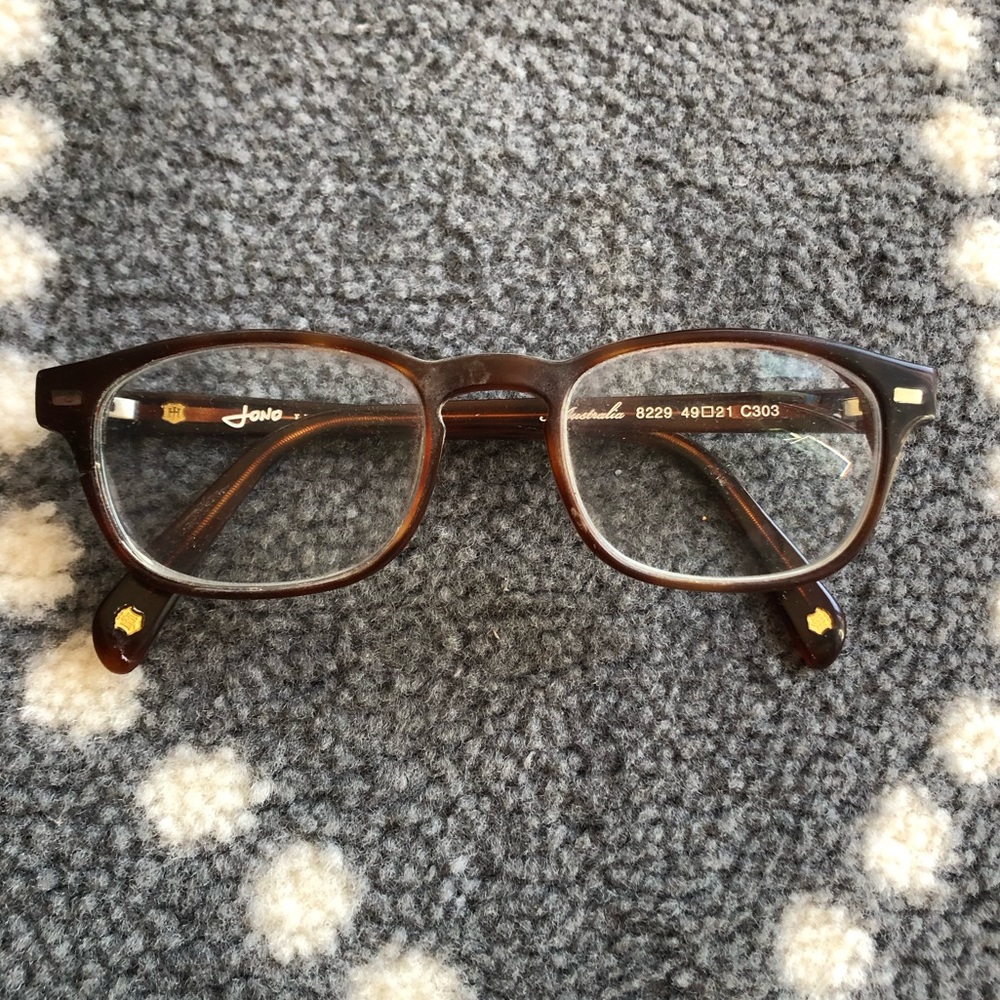 Jono Hennessy - Limited Edition Glasses and Hard Case